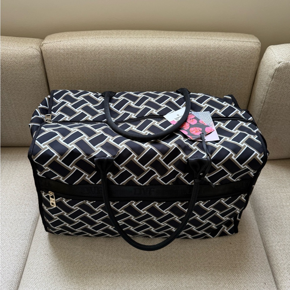 NWT DVF for Target Vintage Weave Neutral
Weekender Bag
